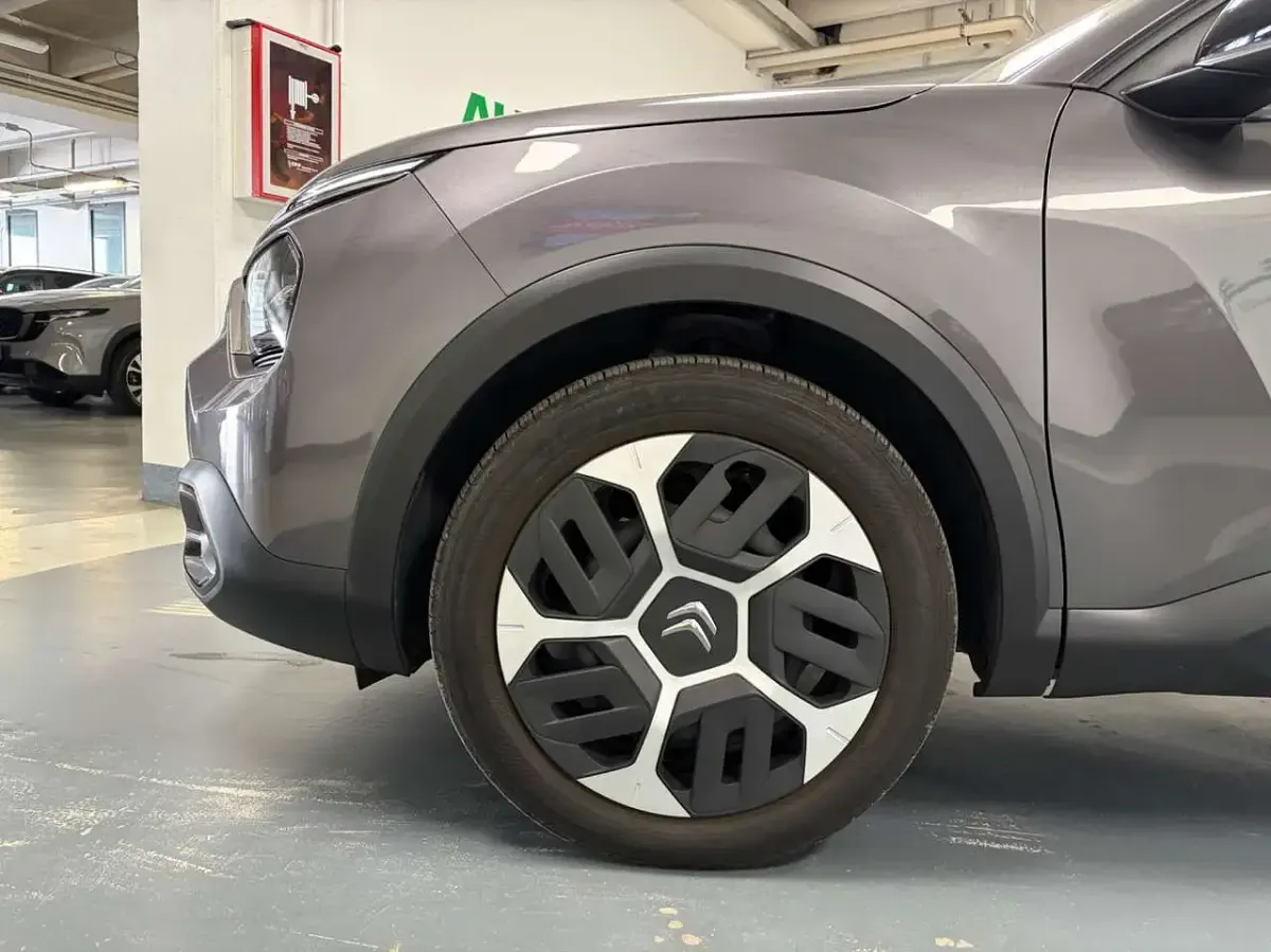 Usata Citroën C4 X Feel 102 CV (75 kW) 2023 Grigio SUV