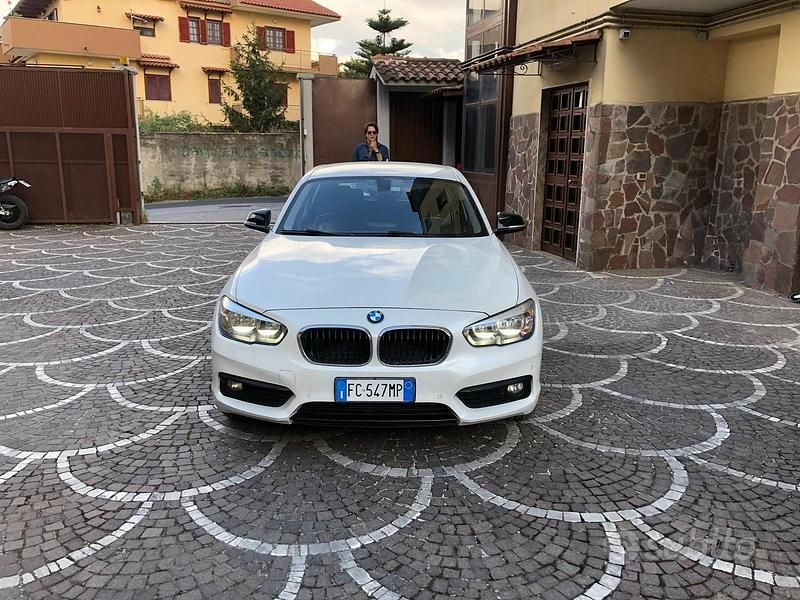 Usata BMW 118 150 CV (110 kW) 2015 Bianco Utilitaria