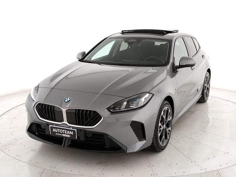 Usata BMW 120 M Sport 163 CV (119 kW) 2025 Grigio Utilitaria