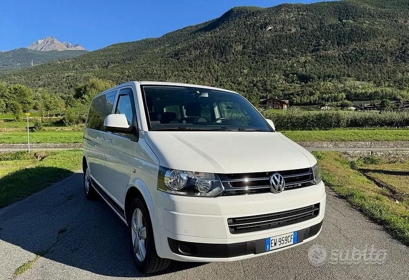 Usata VW Multivan Edition 140 CV (102 kW) 2014 Bianco Furgone