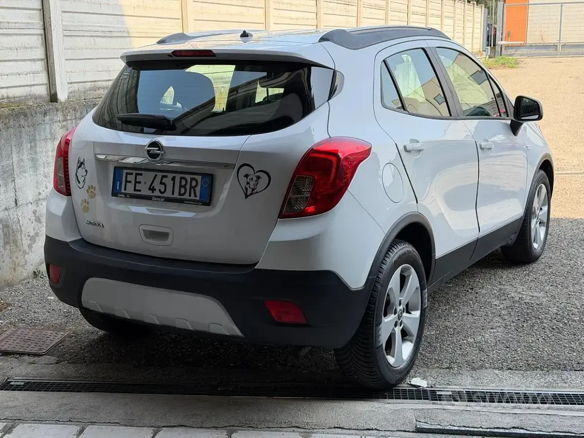 Usata Opel Mokka Cosmo 116 CV (85 kW) 2016 Bianco SUV