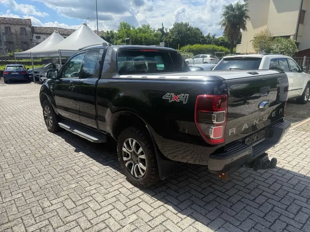 Usata Ford Ranger Wildtrack 200 CV (147 kW) 2016 Nero Pick-up