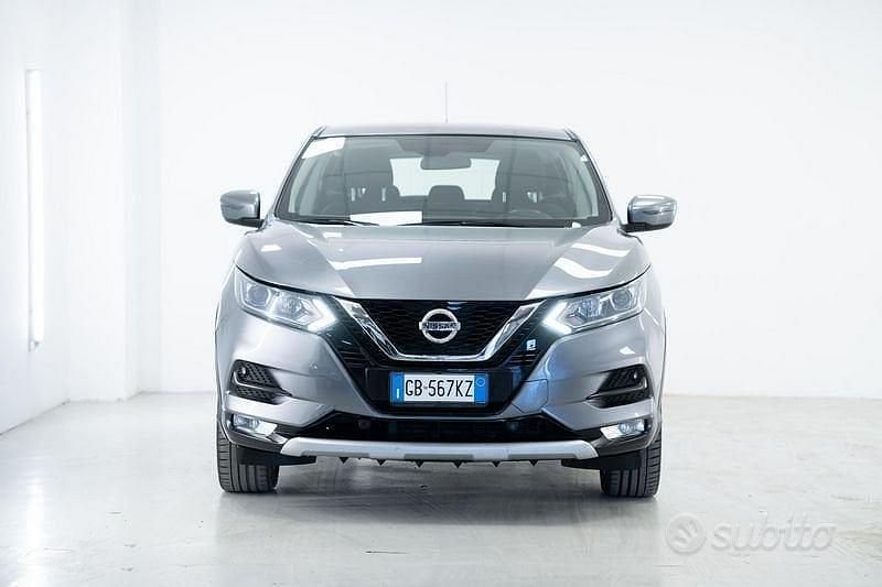 Usata Nissan Qashqai N-TEC 140 CV (102 kW) 2020 Grigio SUV