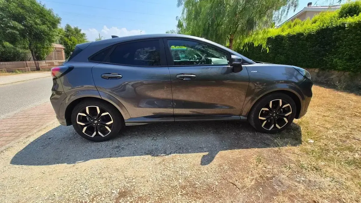 Usata Ford Puma ST-Line 120 CV (88 kW) 2021 Grigio SUV