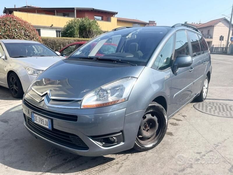 Grigio Usata 2007 Citroën Grand C4 Picasso Monovolume | 2500 € (Buon prezzo) - Immagine 1/4