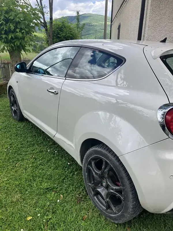 Usata Alfa Romeo MiTo Distinctive 95 CV (69 kW) 2011 Utilitaria