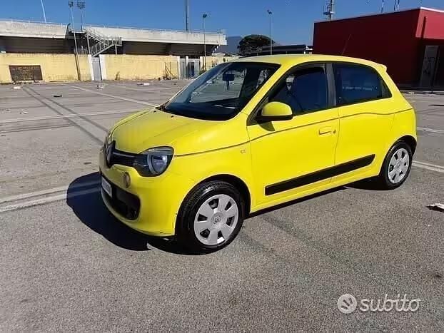 Usata Renault Twingo Intens 69 CV (50 kW) 2016 Giallo Utilitaria