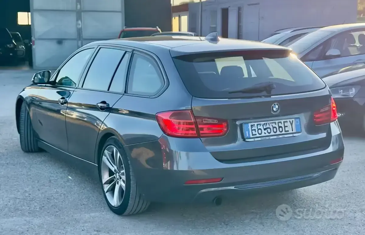 Usata BMW 316 Sport Line 116 CV (85 kW) 2013 Grigio Station wagon
