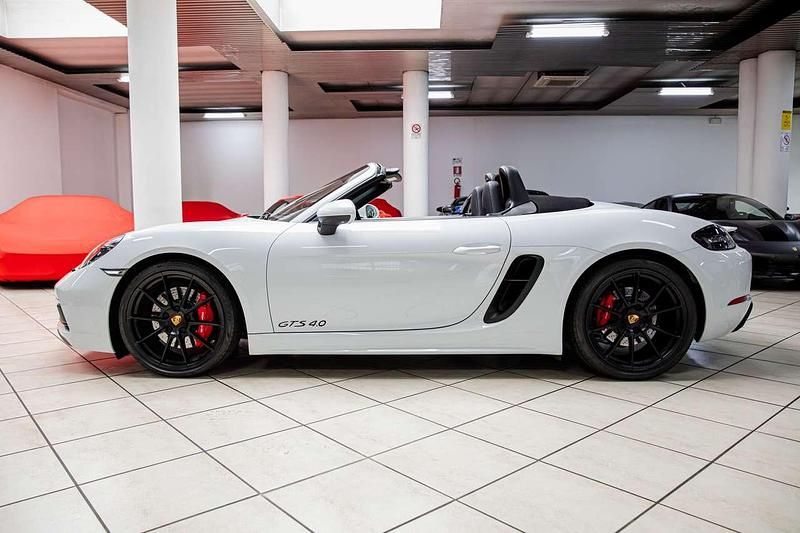Usata Porsche 718 Boxster GTS Sport 400 CV (294 kW) 2021 Bianco carrara Cabrio