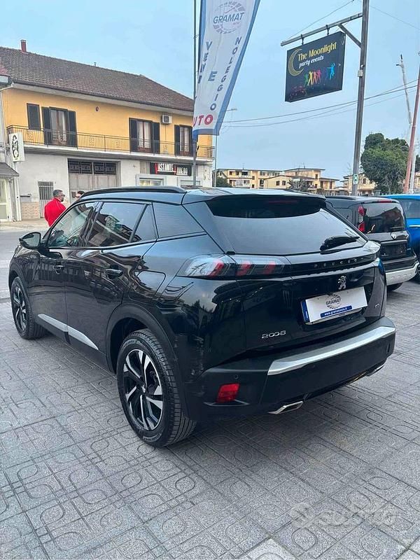 Usata Peugeot 2008 GT 131 CV (96 kW) 2022 Nero SUV
