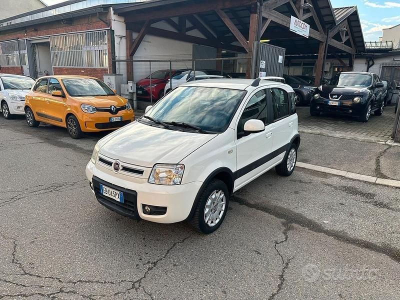 Usata Fiat Panda 4x4 60 CV (44 kW) 2010 Bianco Utilitaria