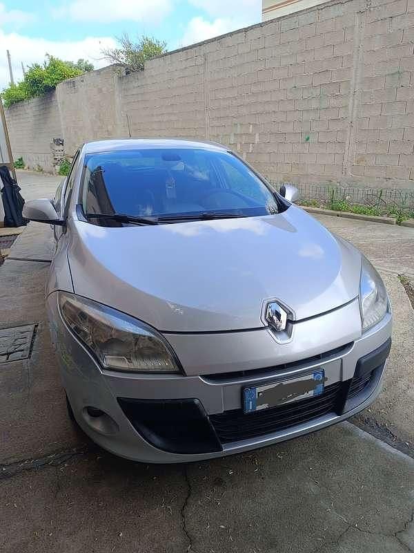 Usata Renault Mégane 110 CV (80 kW) 2009 Grigio Berlina