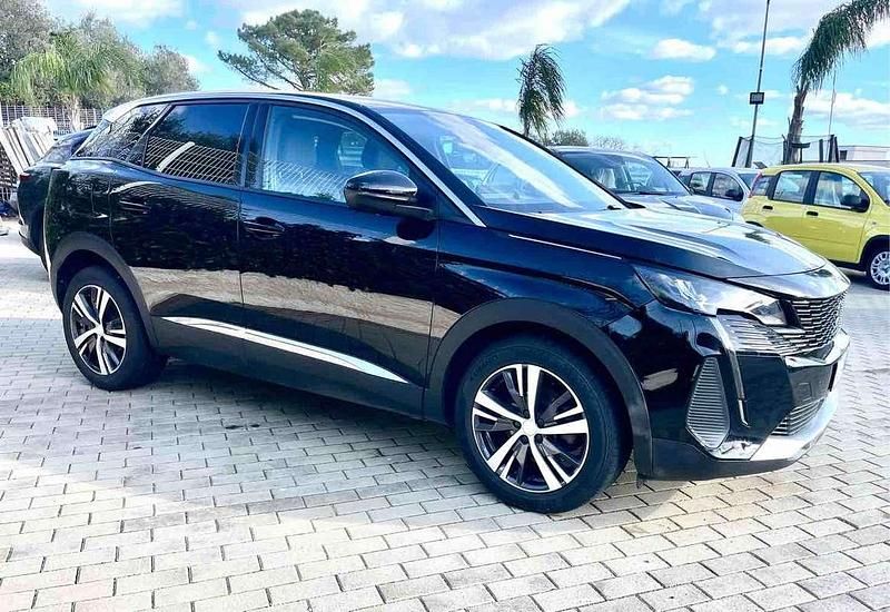 Usata Peugeot 3008 Allure 131 CV (96 kW) 2022 Nero SUV