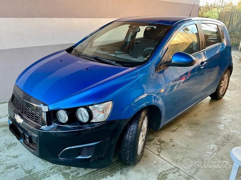 Blu Usata 2014 Chevrolet Aveo LT Tre volumi | 4300 € (Buon prezzo) - Immagine 1/4
