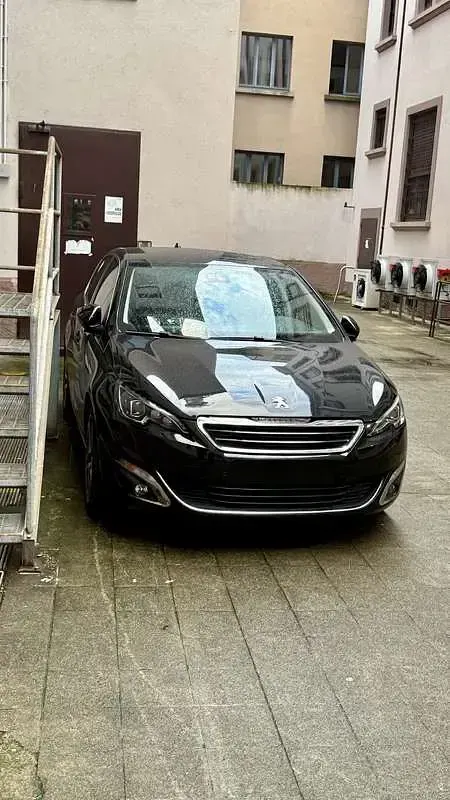 Usata Peugeot 308 Allure 116 CV (85 kW) 2014 Berlina