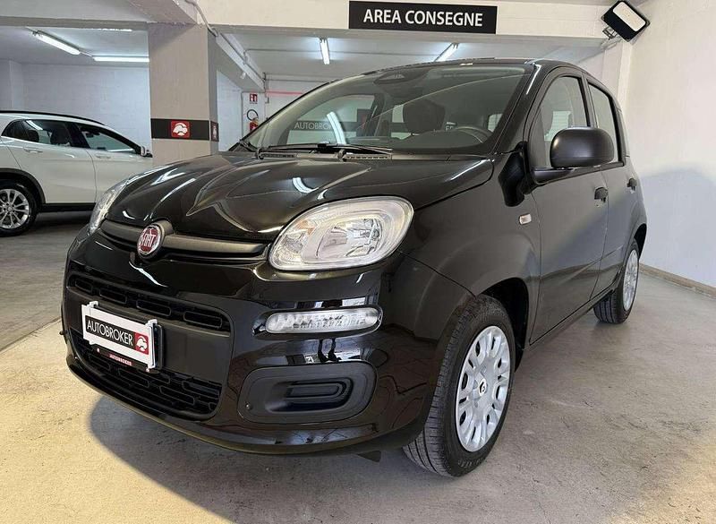 Nero Nuova 2025 Fiat Panda S Due volumi | 13.800 € - Immagine 1/4