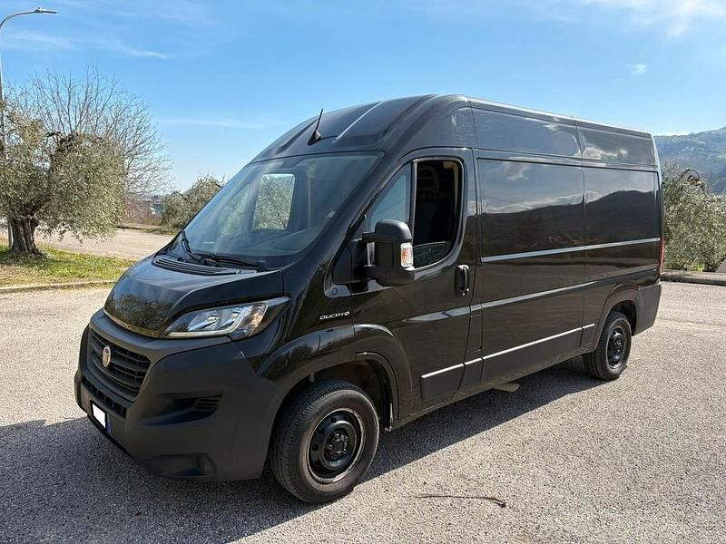 Usata Fiat Ducato 119 CV (87 kW) 2021 Marrone Furgone