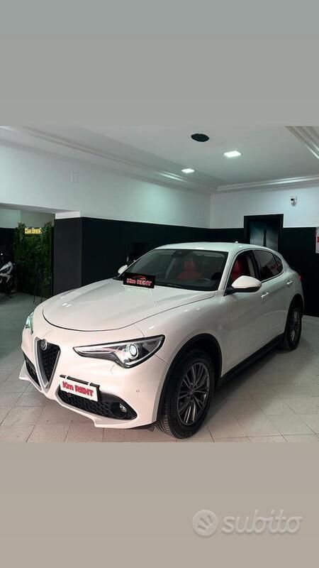 Usata 2018 Alfa Romeo Stelvio SUV | 17.000 € (Ottimo prezzo) - Immagine 1/4