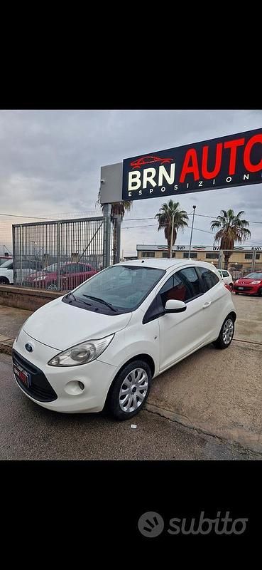 Usata Ford Ka 75 CV (55 kW) 2011 Bianco Utilitaria