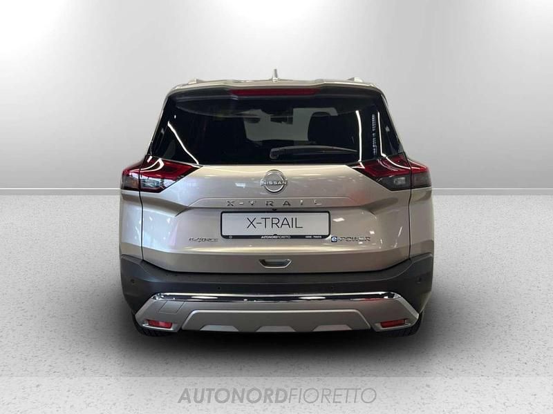 Nuova Nissan X-Trail Executive 158 CV (116 kW) 2025 Gialloblack SUV
