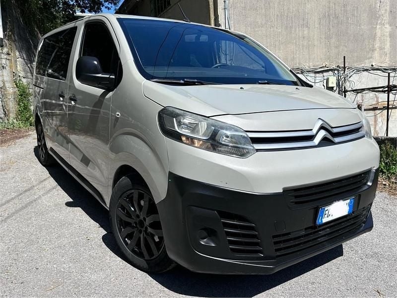 Usata Citroën Jumpy 176 CV (129 kW) 2016 Grigio Monovolume