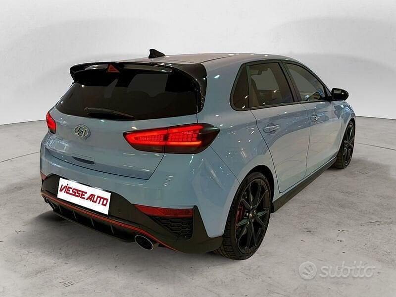 Usata Hyundai i30 N Performance 280 CV (205 kW) 2023 Blu Berlina