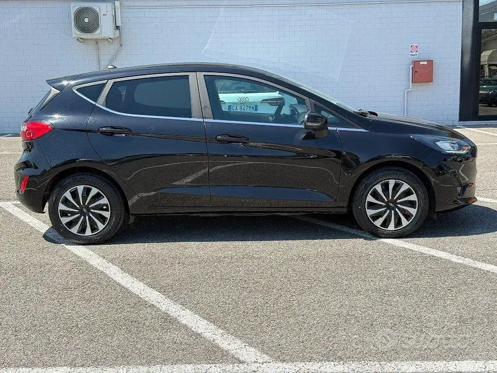 Usata Ford Fiesta Titanium 75 CV (55 kW) 2023 Nero Utilitaria