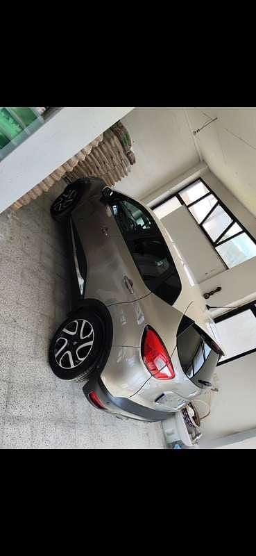 Usata Renault Captur 90 CV (66 kW) 2015 SUV