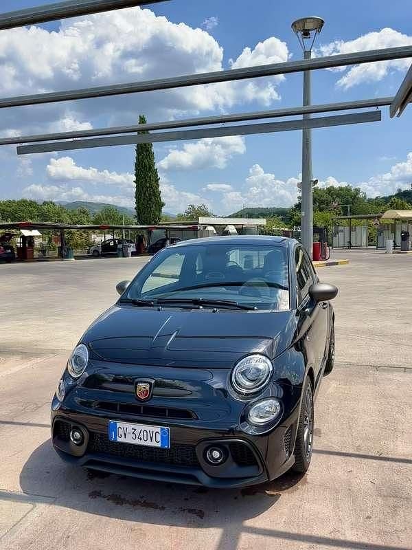 Usata Abarth 695 179 CV (131 kW) 2024 Utilitaria