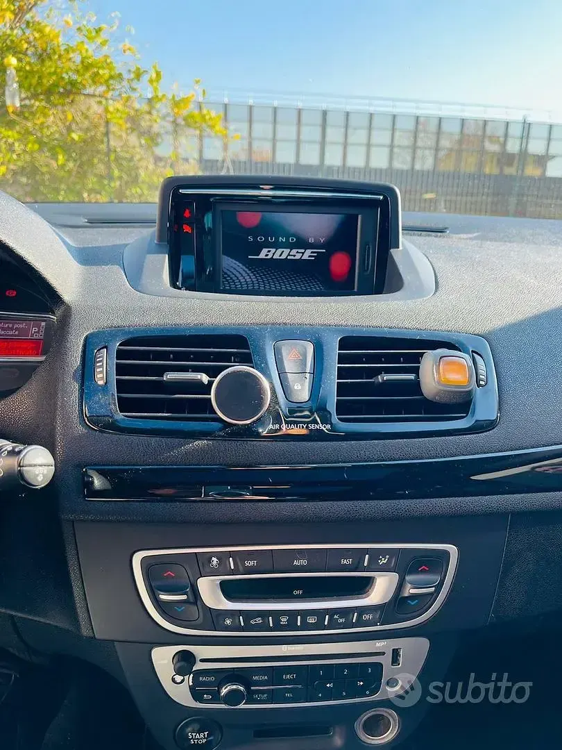 Usata Renault Mégane III 110 CV (80 kW) 2012 Nero Berlina