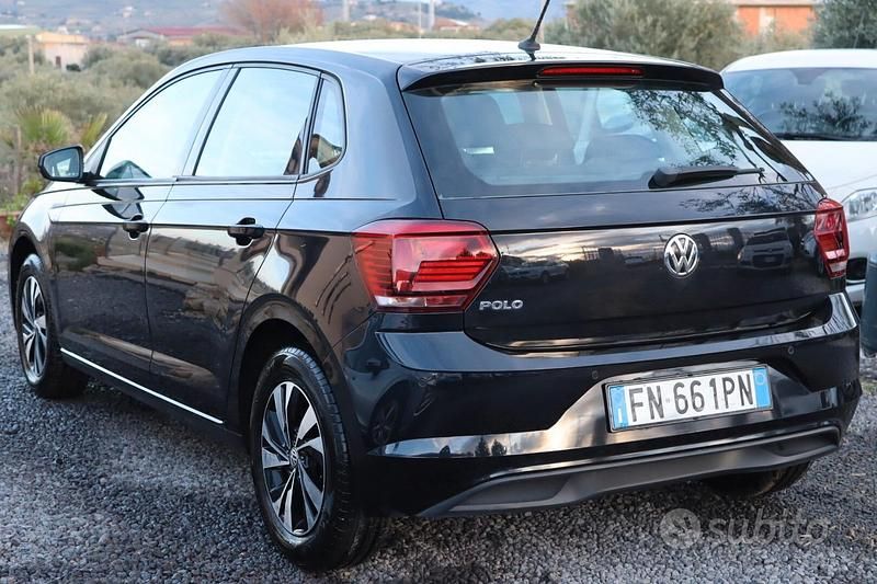 Usata VW Polo Comfortline 65 CV (47 kW) 2018 Nero Utilitaria