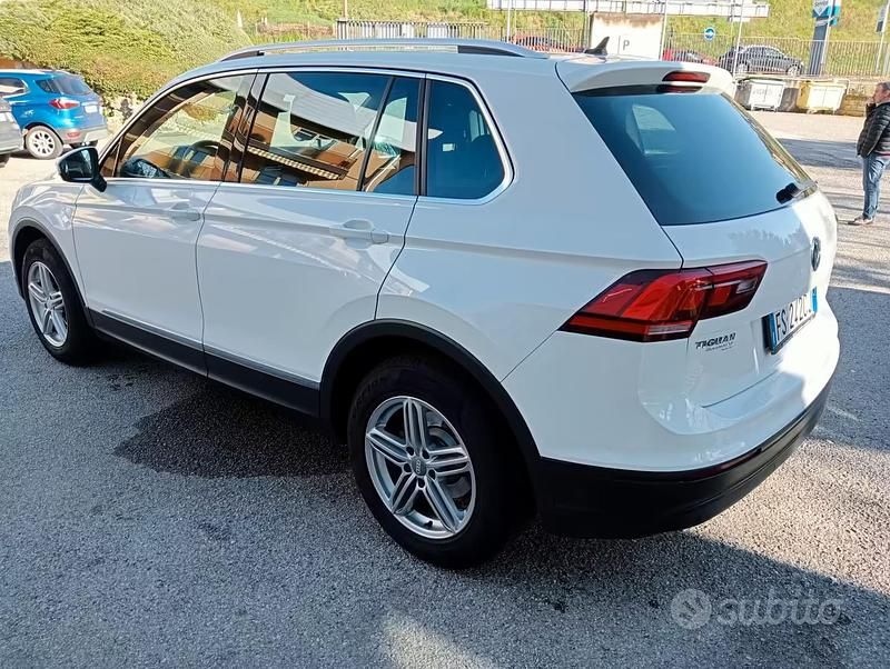 Usata VW Tiguan Business 150 CV (110 kW) 2018 Bianco SUV