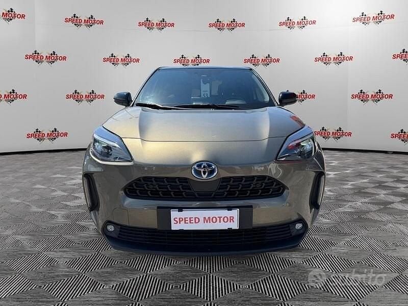 Usata Toyota Yaris Cross Trend 116 CV (85 kW) 2022 Grigio SUV