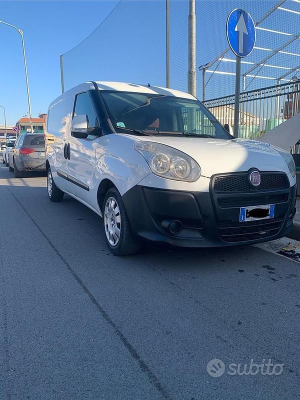 Usata Fiat Doblò 90 CV (66 kW) 2014 Monovolume