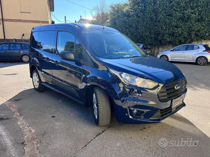 Usata Ford Transit Connect Trend 120 CV (88 kW) 2021 Blu Monovolume
