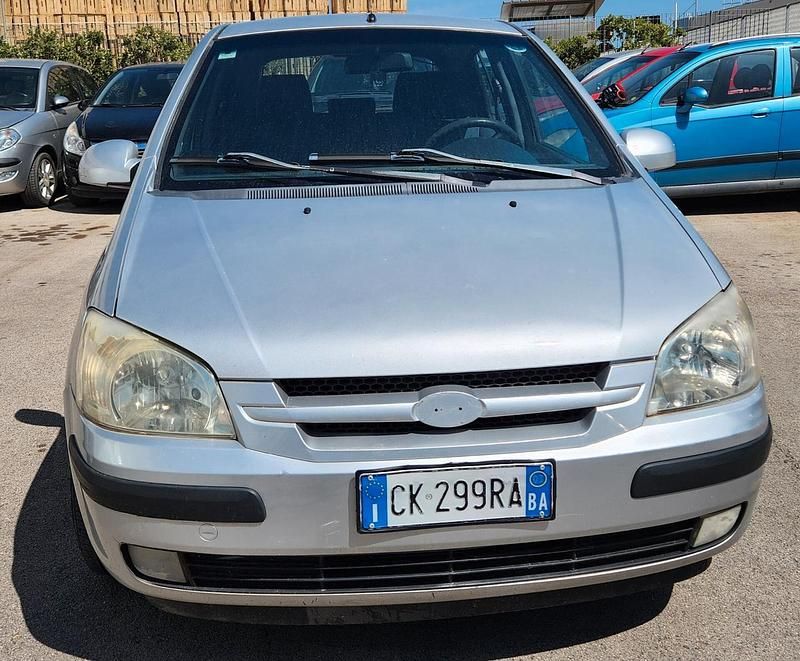 Argento Usata 2003 Hyundai Getz Due volumi | 2000 € (Cara) - Immagine 1/4