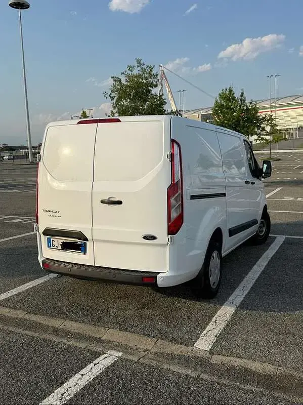 Usata Ford Transit Custom 131 CV (96 kW) 2022 Bianco Furgone