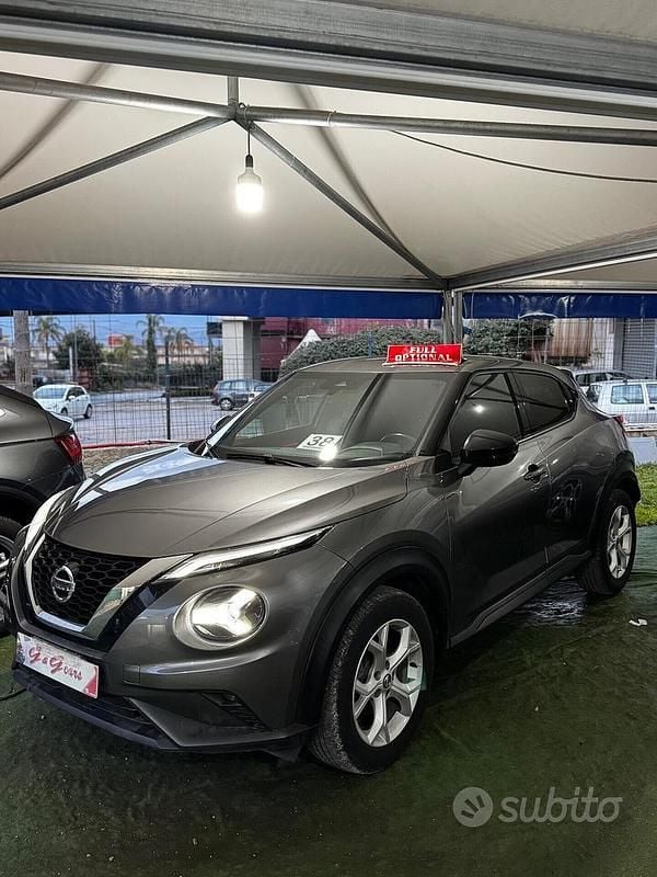 Grigio Usata 2021 Nissan Juke N-Connecta SUV | 14.999 € (Buon prezzo) - Immagine 1/4