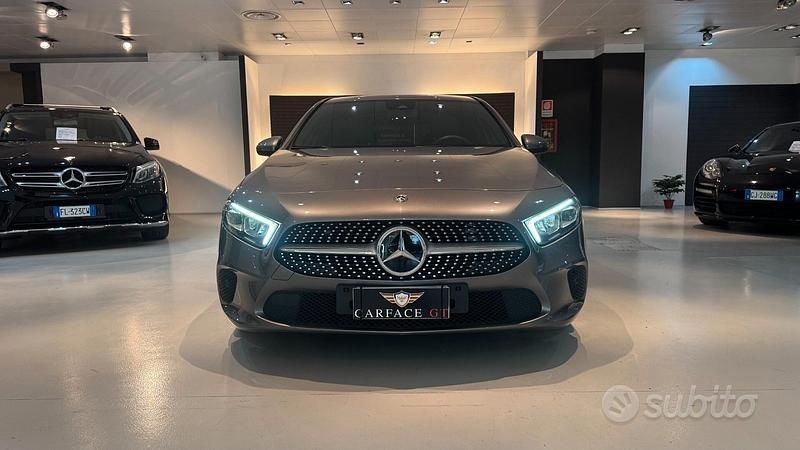 Usata Mercedes A200 150 CV (110 kW) 2019 Grigio Berlina