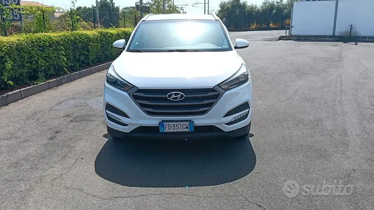 Usata Hyundai Tucson 116 CV (85 kW) 2016 Bianco SUV