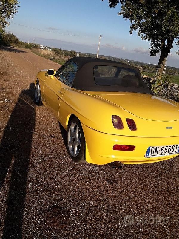 Usata Fiat Barchetta 131 CV (96 kW) 1995 Giallo Cabrio