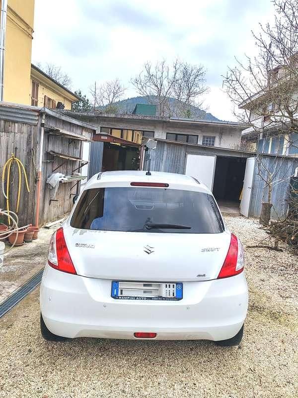 Usata Suzuki Swift GL 94 CV (69 kW) 2012 Bianco Utilitaria