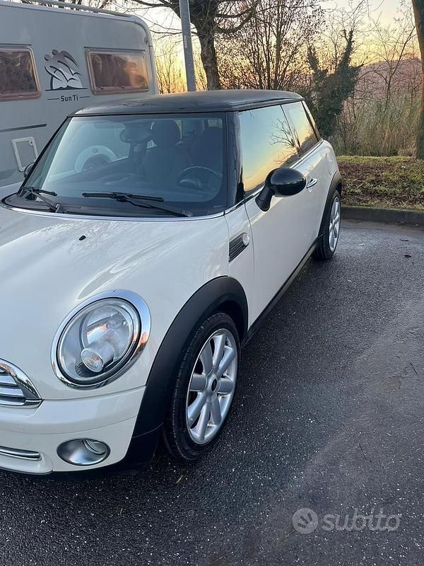 Usata Mini Cooper 120 CV (88 kW) 2009 Bianco Utilitaria