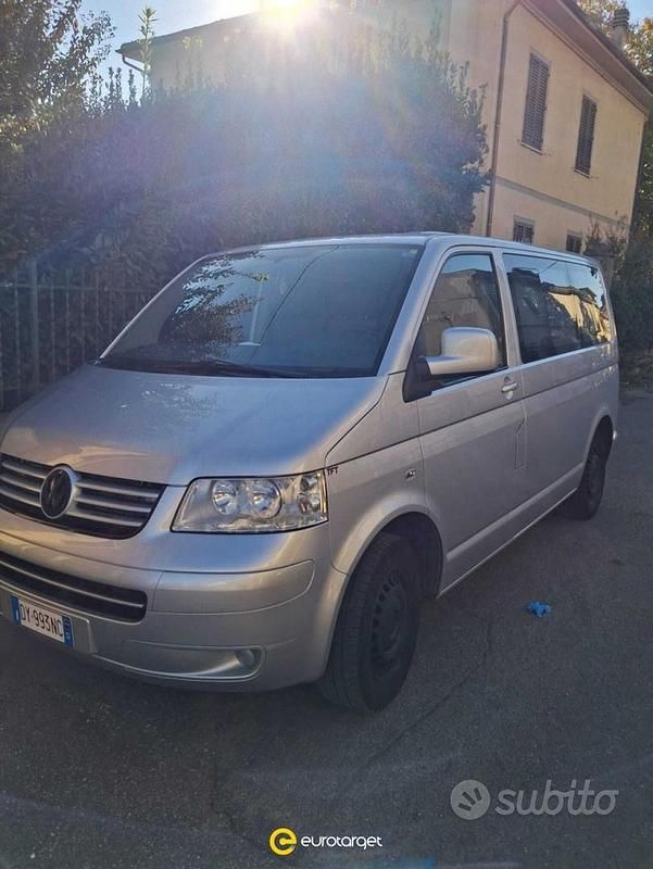 Usata VW Transporter 130 CV (95 kW) 2009 Grigio Furgone