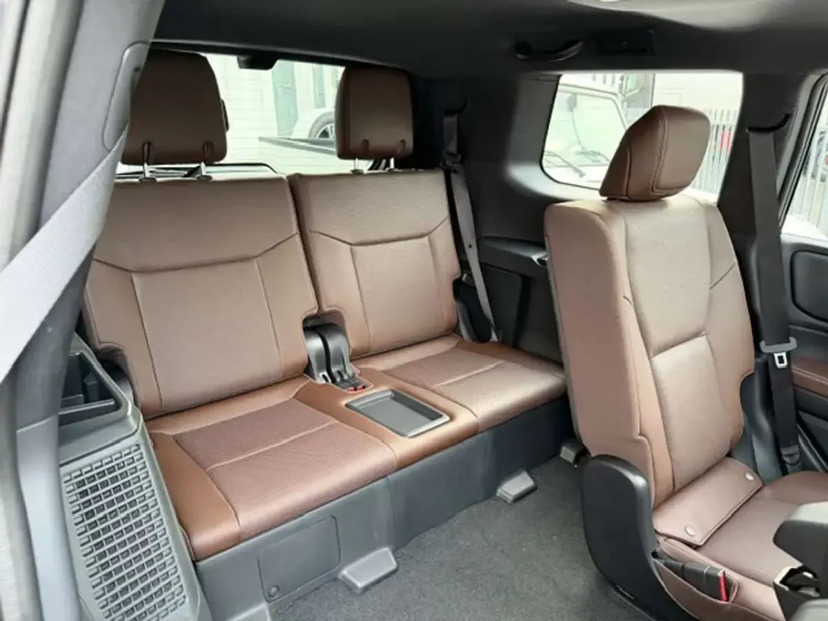 Usata Toyota Land Cruiser Premium 205 CV (150 kW) 2024 Darkgrey SUV