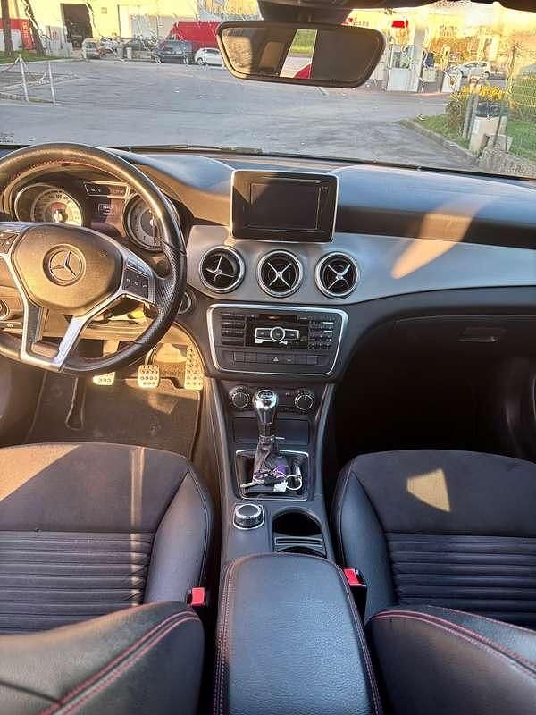 Usata Mercedes CLA200 Premium 156 CV (114 kW) 2014 Nero Berlina