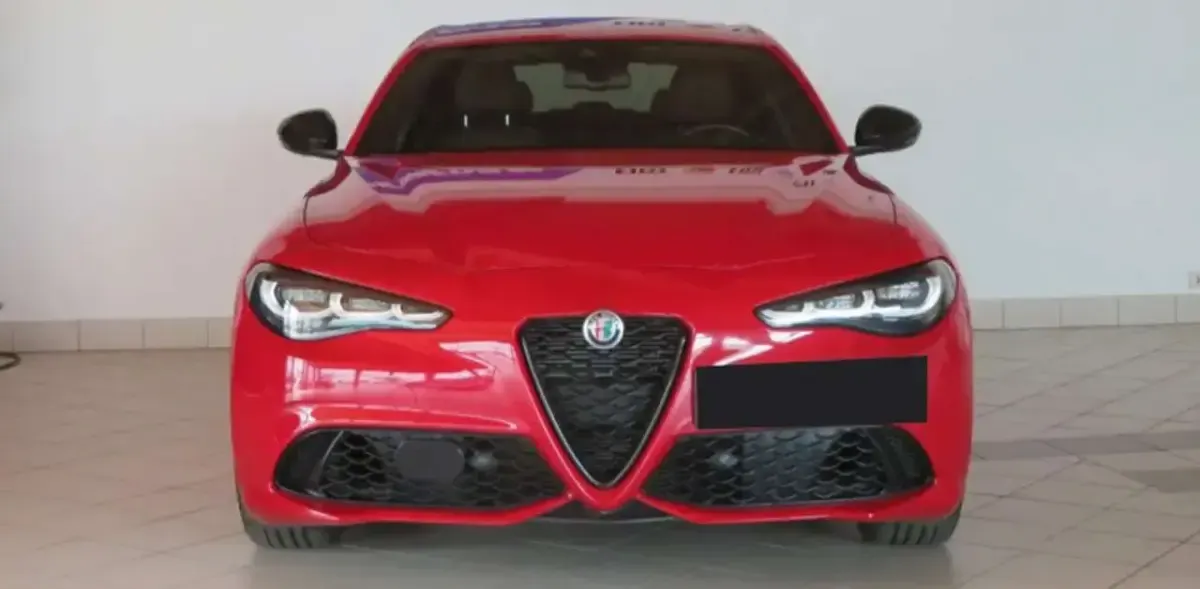 Usata Alfa Romeo Giulia Competizione 280 CV (205 kW) 2023 Rosso Berlina