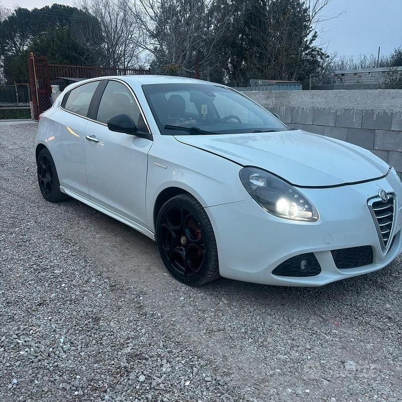Usata Alfa Romeo Giulietta 120 CV (88 kW) 2010 Utilitaria
