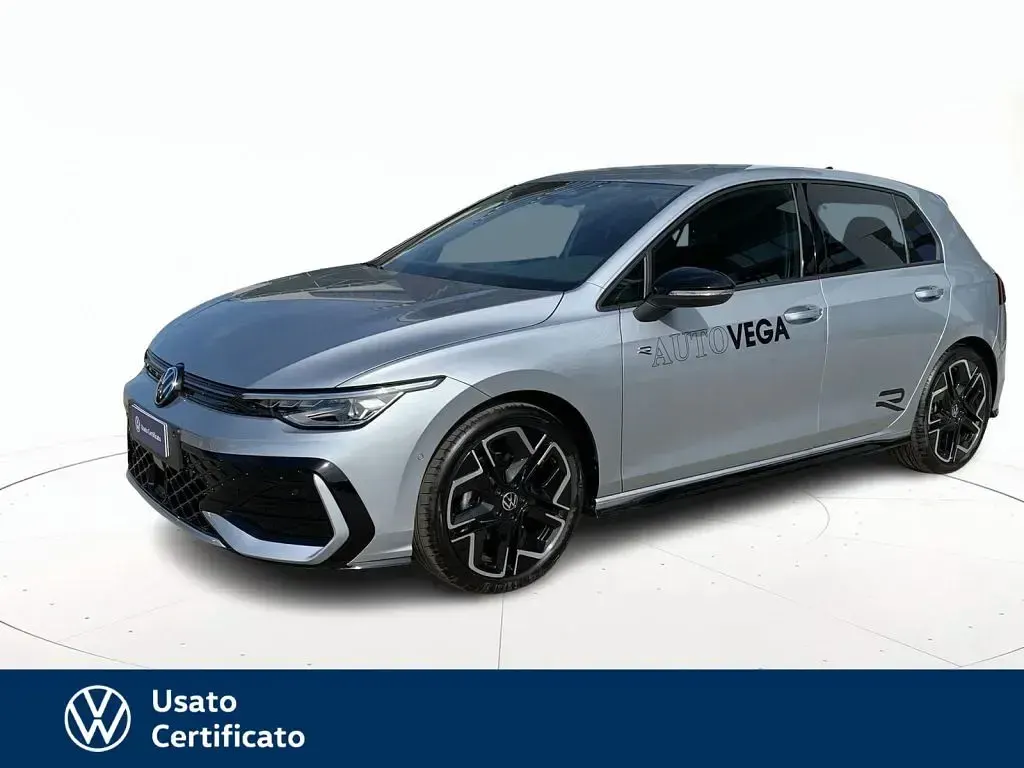 Usata VW Golf VIII R-line Plus 150 CV (110 kW) 2026