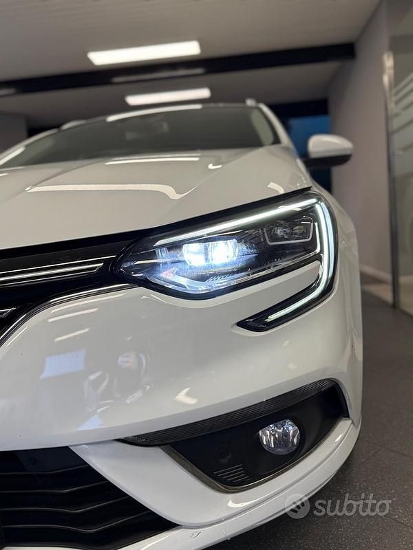 Usata Renault Mégane GrandTour Bose Edition 110 CV (80 kW) 2017 Bianco Station wagon